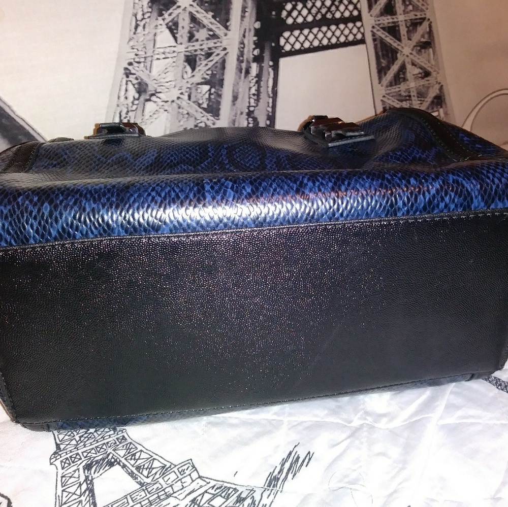 Purse - Picture 4 of 5